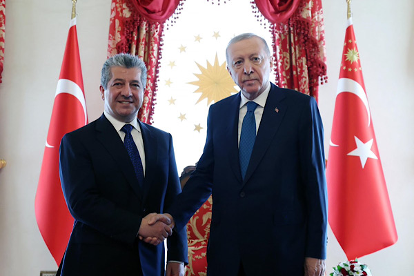 Erdoğan, Irak Kürt Bölgesel Yönetimi Başbakanı Barzani’yi kabul etti