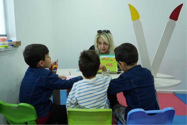 Kayapınar’da otizmli çocuklara destek sürüyor