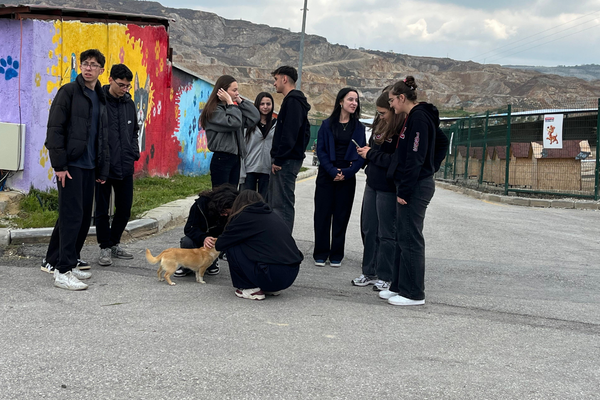 Mamak’ta öğrenciler can dostlarla buluştu