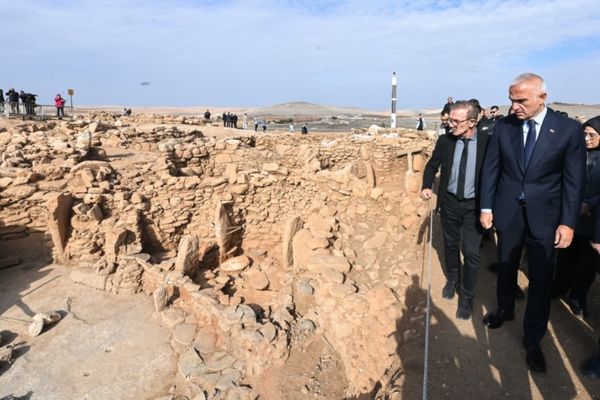 Karahantepe’de koruma çatısı ve çevre düzenleme çalışmaları sürüyor