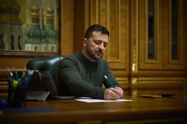 Zelenski: Bükreş Dokuz Zirvesi’nde savunma işbirliği güçleniyor