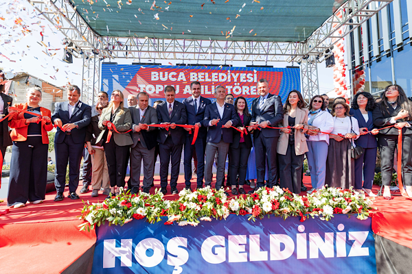 İzmir’de 16 projenin açılışı yapıldı