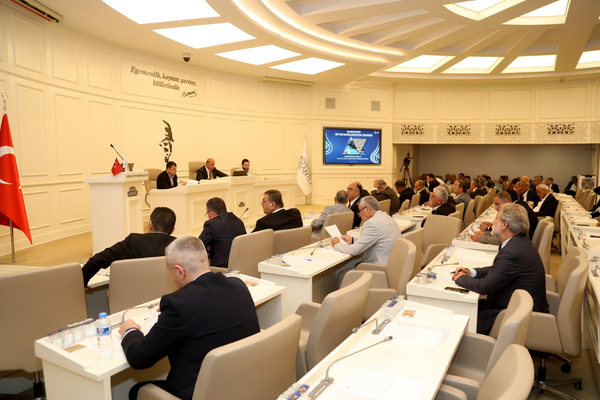Gaziantep Meclisi’nde okul güvenliği ve dönme dolap projesi gündeme geldi