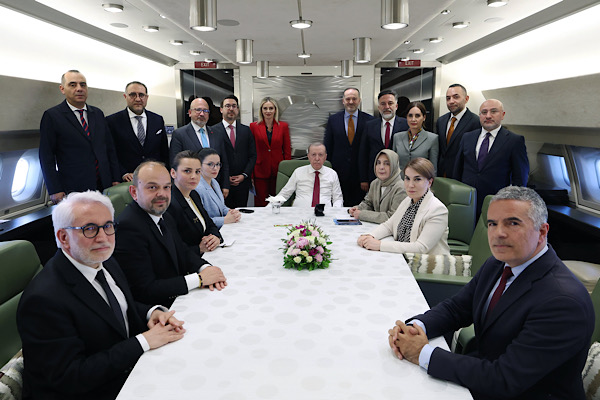 Cumhurbaşkanı Erdoğan, medya mensuplarının sorularını yanıtladı