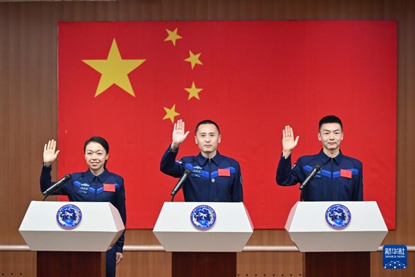Shenzhou-23 insanlı uzay aracı yarın fırlatılacak
