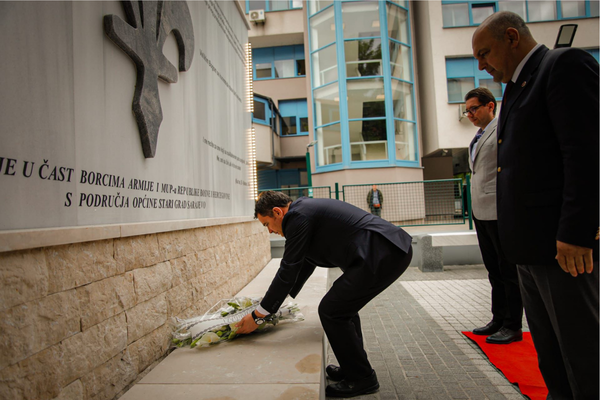 Aydın, Saraybosna’da şehitlik töreni ve Beyaz Tabya açılışına katıldı