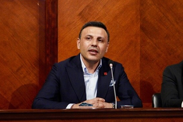 Çelik’ten evcil hayvan ve nefret dili açıklaması