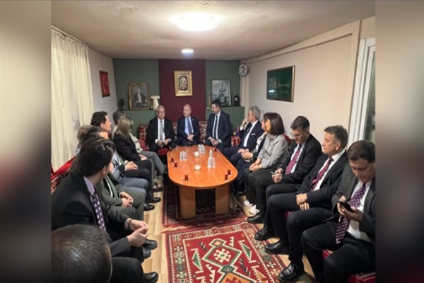 Zafer Partisi heyeti Kosova’da dernek ziyaretinde bulundu