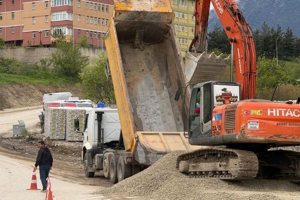 Çetinkaya: Karabük’ün çehresini değiştirecek yaşam alanı oluşturuyoruz