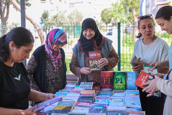 Buca’da “Kitap Değişim Günleri” başladı