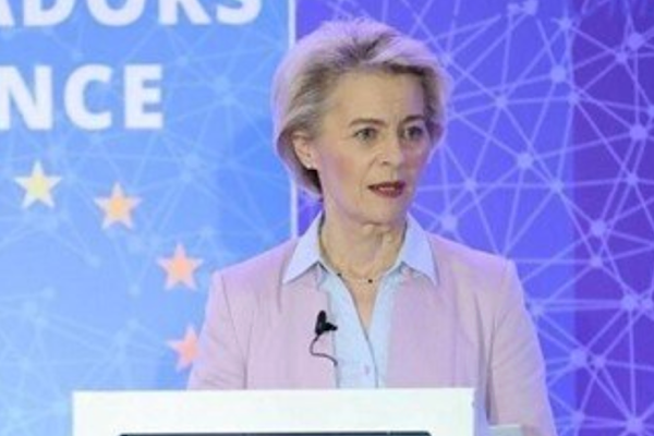 Von der Leyen’den Radev’e tebrik mesajı