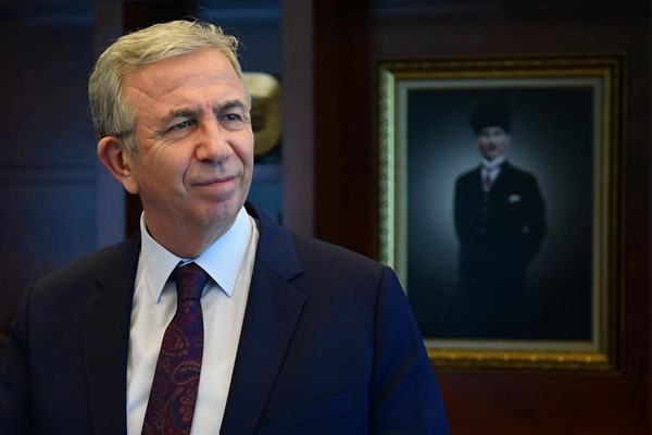 Başkan Yavaş: Maksut Yüksek’e yeni görevinde başarılar diliyorum