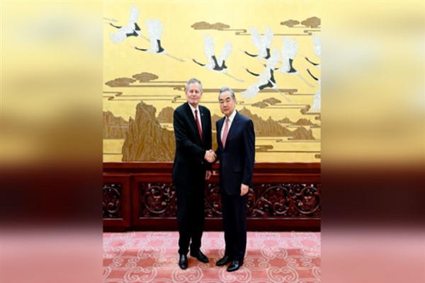 Wang Yi, ABD senato heyetiyle görüştü