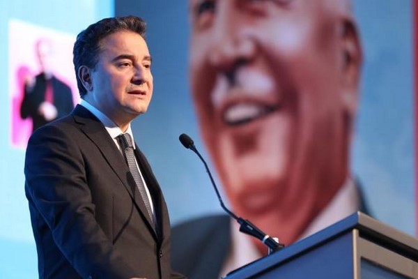 Babacan: Kırmızı et birçok hane için temel gıda olmaktan çıktı