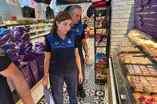 Çayırova’da bayram öncesi zabıta denetimleri yoğunlaştırıldı