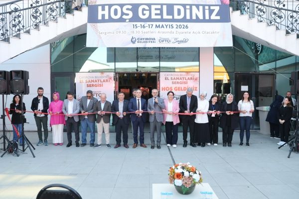 Çayırova’da el sanatları sergisi açıldı