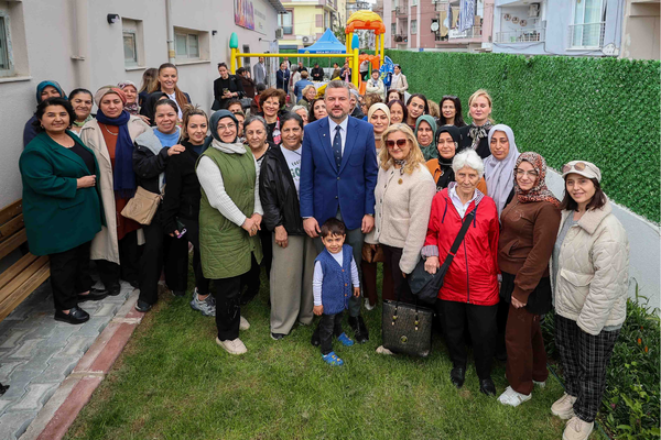 Başkan Duman, “Beş Çayı” etkinliğinde kadınlarla buluştu