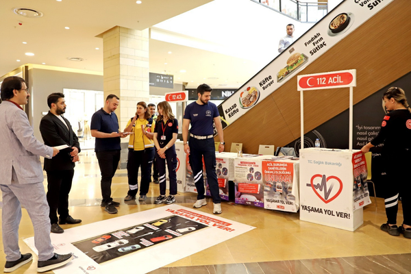 Şanlıurfa’da ambulans geçişi için fermuar sistemi bilgilendirmesi yapıldı