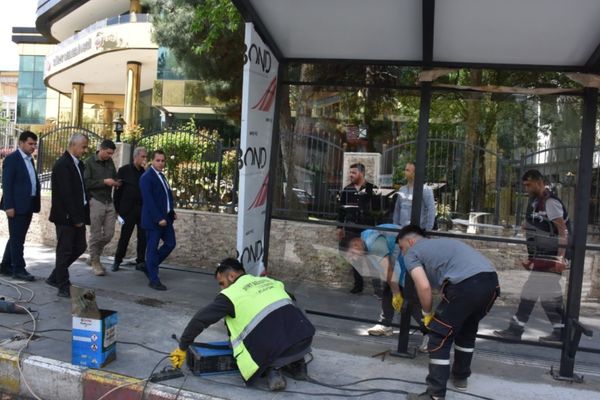 Siirt’te toplu ulaşım durakları yenileniyor