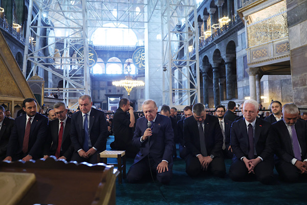 Erdoğan, cuma namazını Ayasofya-i Kebir Cami-i Şerifi’nde kıldı