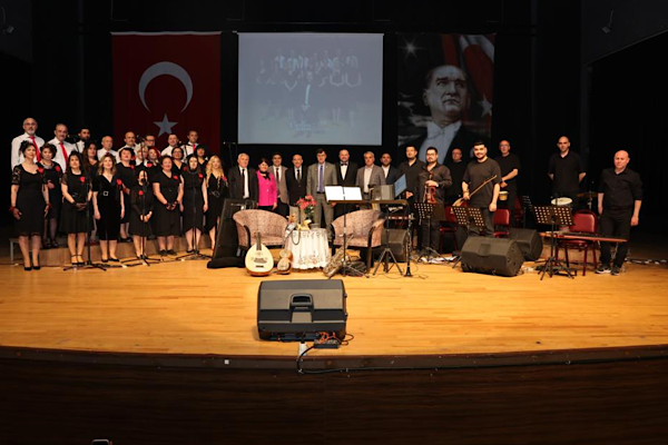 Kütahya’da Yeşilçam Şarkıları Konseri gerçekleştirildi