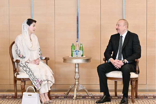 Aliyev, Pakistan Pencap Eyaleti Başbakanını kabul etti