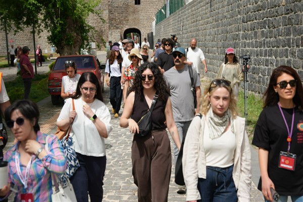 Sur’da Hafıza Yürüyüşü düzenlendi