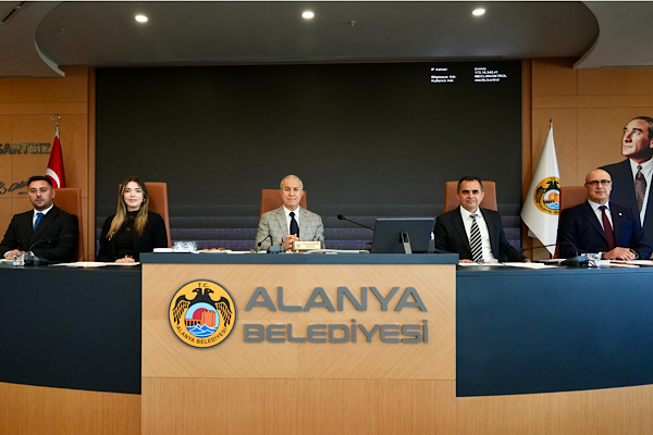 Başkan Özçelik’ten altyapı ve yatırım vurgusu