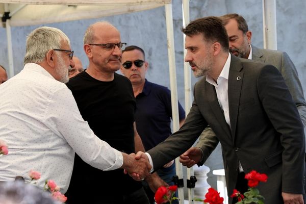 Başkanvekili Biba, şehitlik ve esnaf ziyaretleri gerçekleştirdi