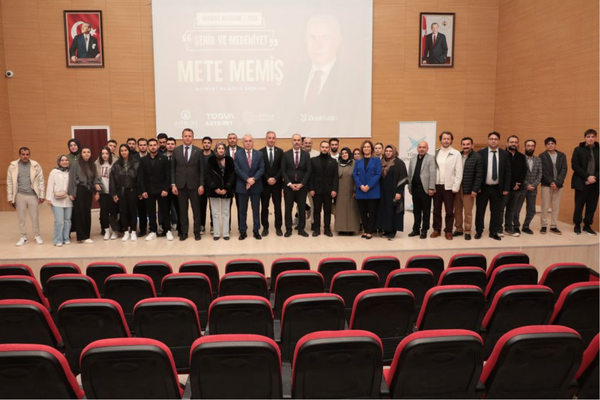 Başkan Memiş, İhtisas Akademi 2026’da gençlerle buluştu