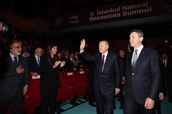 Erdoğan: Enerjide tam bağımsızlık hedefimizden vazgeçmeyeceğiz