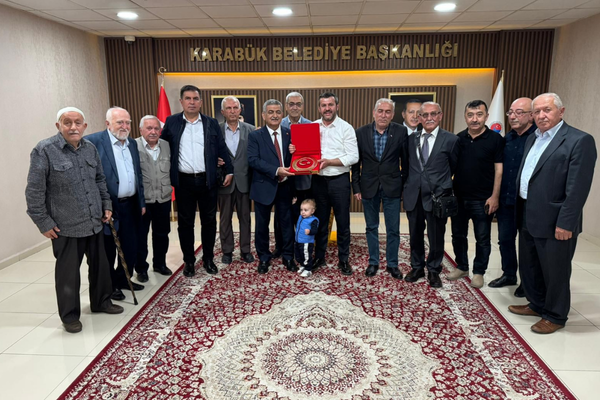 100’üncü Yıl Mahallesi sakinlerinden belediyeye ziyaret