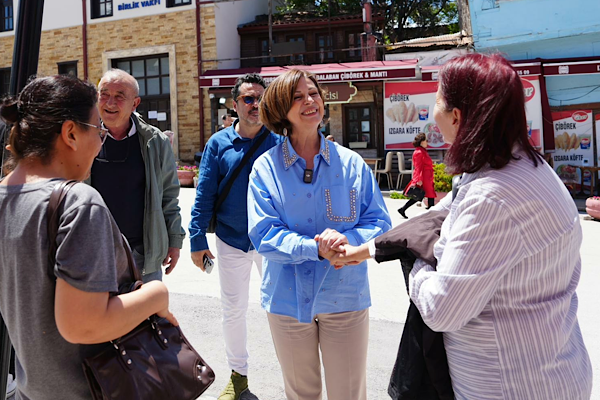 Başkan Ünlüce’den Odunpazarı esnafına bayram ziyareti