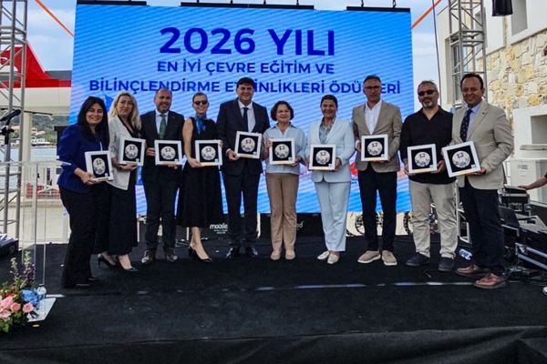 Muratpaşa Belediyesi’ne çevre eğitimi ödülü