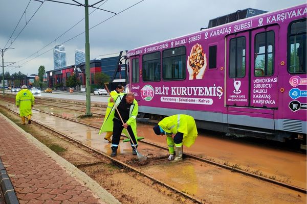 Gaziantep’te şiddetli sağanak ve fırtına etkili oldu