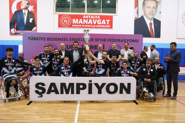 Pamukkale Belediyespor engelsiz yüreklerle Süper Lig’e yükseldi
