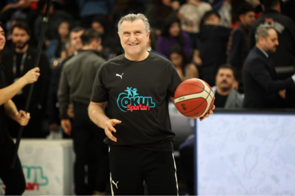 Bakan Bak, Konya 2026 Gençlik Başkenti açılışına katıldı