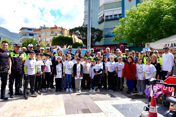 Alanya’da Trafik Haftası kapsamında farkındalık etkinliği düzenlendi