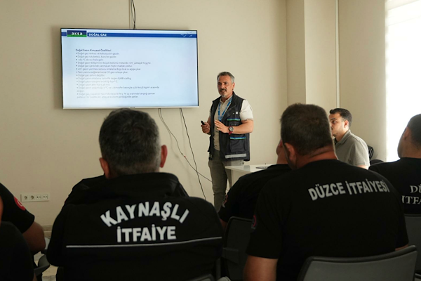 Düzce İtfaiyesi doğalgaz yangınlarına müdahale eğitimi aldı