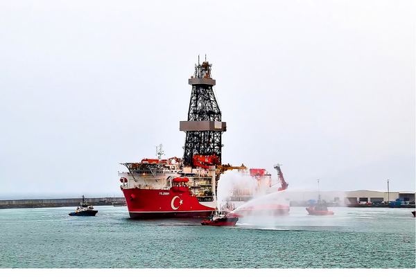 Yıldırım Sondaj Gemisi Karadeniz’de ilk görevine başlıyor