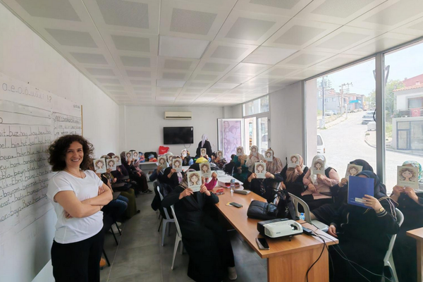 İzmir’de ” Kadın Sağlığı Seminerleri” 30 ilçeye yayılıyor