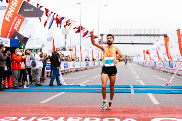Ankara’da “Geleneksel Ankara Yarı Maratonu ve Halk Koşusu” düzenlendi