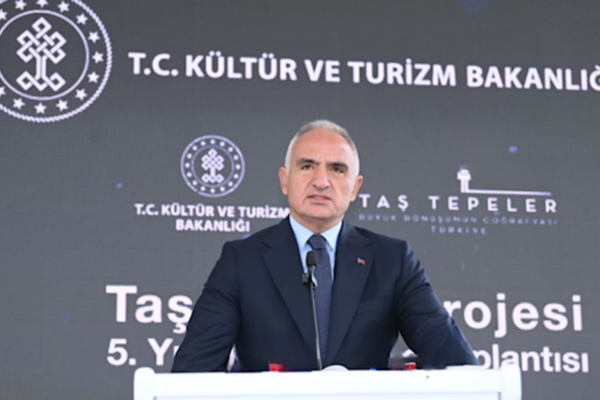 Bakan Ersoy, Beştepe’deki Vakıf Haftası’na katıldı