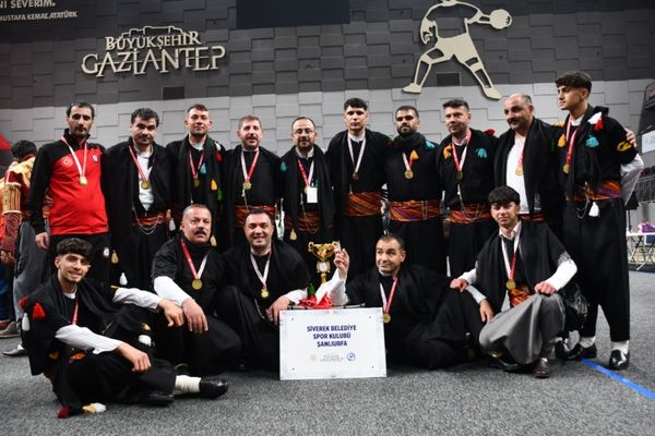Siverek Belediyespor Halk Oyunları Ekibi Türkiye Finali’ne yükseldi