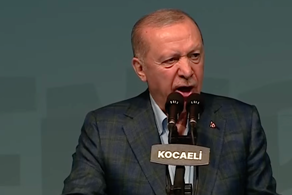 Erdoğan Kocaeli Stadyumu önünde vatandaşlara hitap etti
