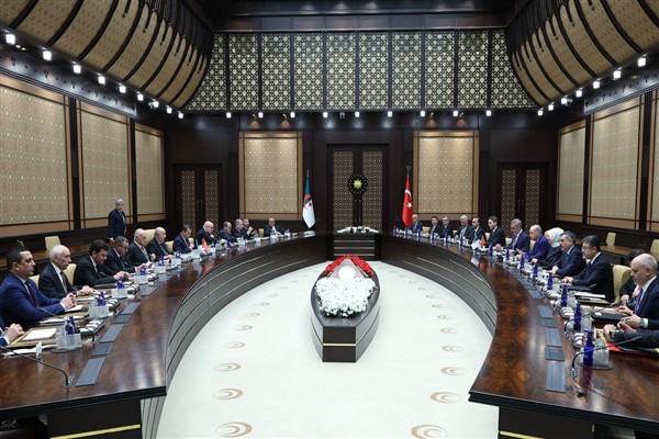 Erdoğan ve Tebbun, Türkiye-Cezayir Stratejik İş Birliği Konseyi Toplantısı’na katıldı