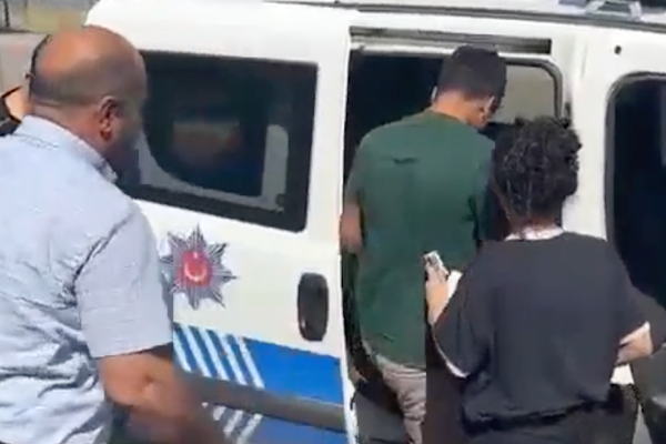 Siirt’te 25 öğrenci polis ekiplerince YKS sınav merkezlerine ulaştırıldı