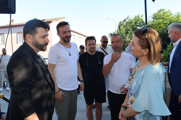 İzmit Belediye Başkanı Hürriyet’ten, Kafadar konserine davet