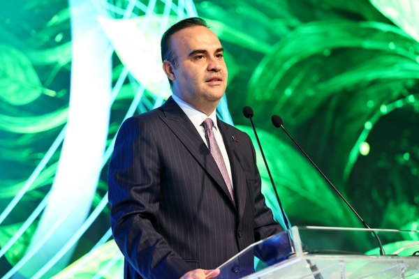 Bakan Kacır: Yeşil dönüşüm sanayide rekabeti güçlendirecek