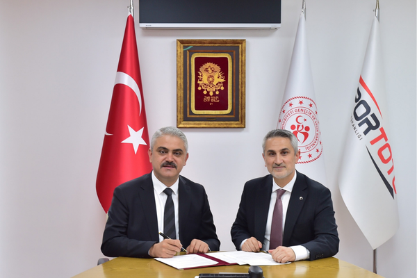 Pozantı’ya spor ve turizm alanında üç yeni yatırım için protokol imzalandı